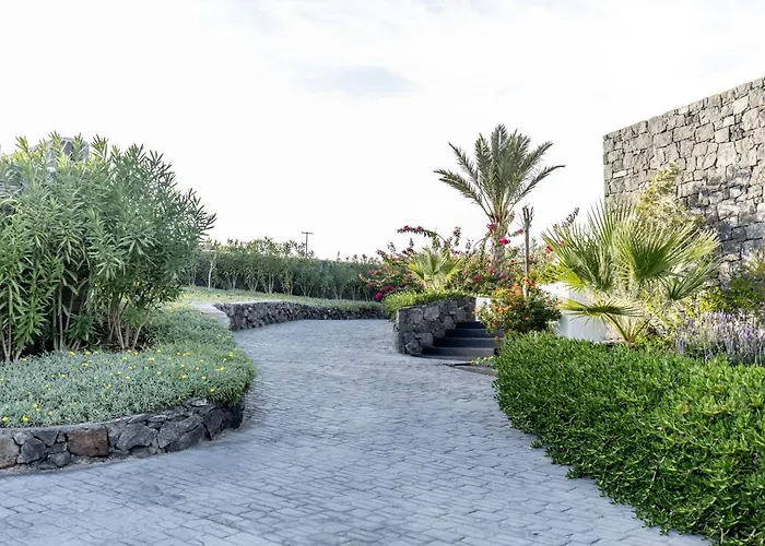 Cresanto Luxury Imerovigli (Santorini)