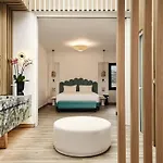 Cresanto Luxury Hotel