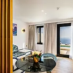 Cresanto Luxury Hotel