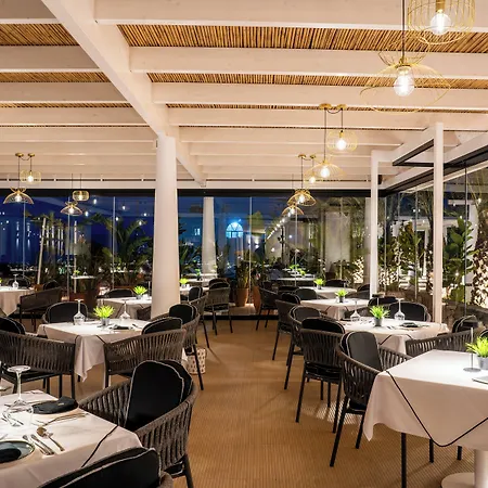 Cresanto Luxury מלון 5*