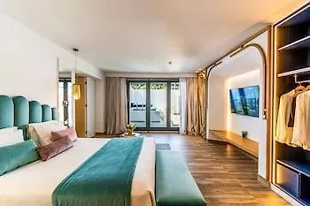 Cresanto Luxury אימרוביגלי