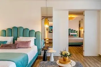 מלון Cresanto Luxury