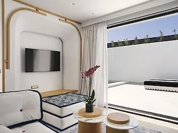 מלון Cresanto Luxury