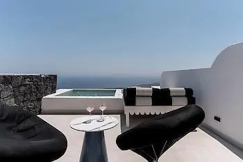 מלון Cresanto Luxury 5*