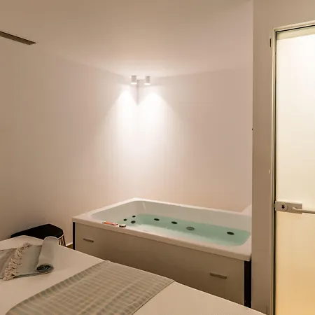 호텔 Cresanto Luxury