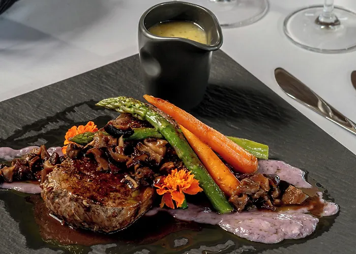 Hotel Cresanto Luxury