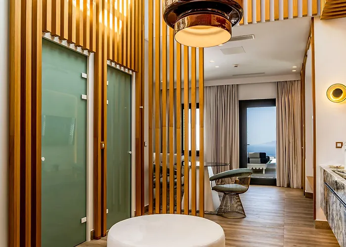 Hotel Cresanto Luxury 5*