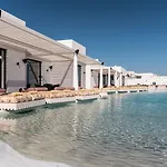 מלון Cresanto Luxury