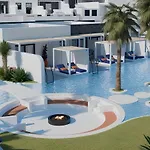 Отель Cresanto Luxury