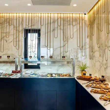 Cresanto Luxury Hotel