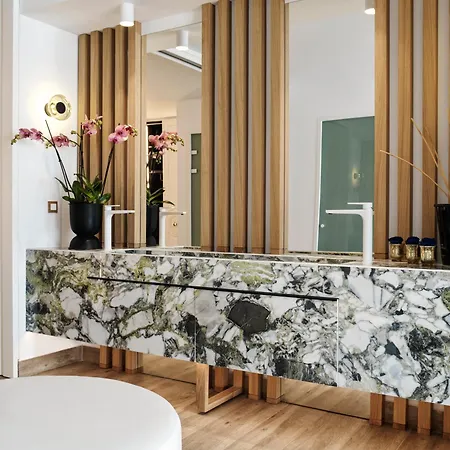 Cresanto Luxury