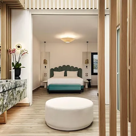 Cresanto Luxury Hotel