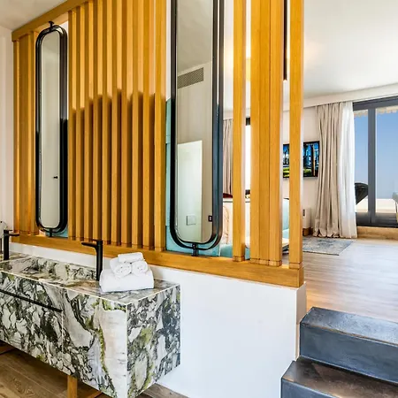 Hotel Cresanto Luxury