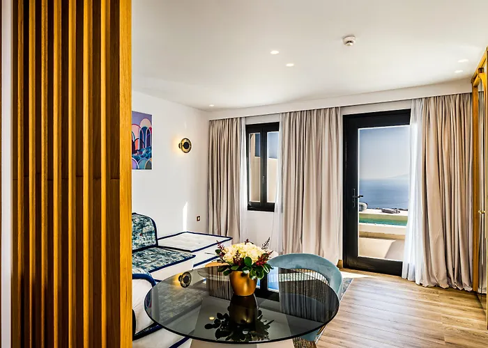 Cresanto Luxury فندق