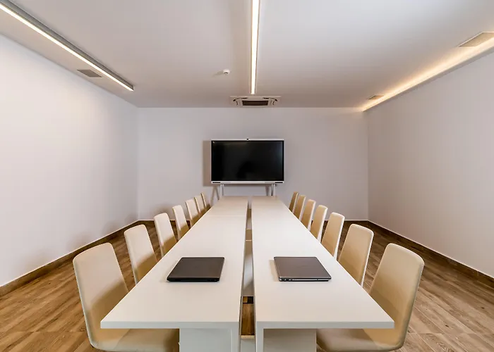 מלון Cresanto Luxury