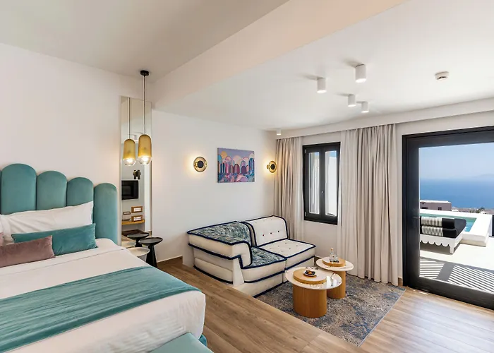 Cresanto Luxury מלון 5*